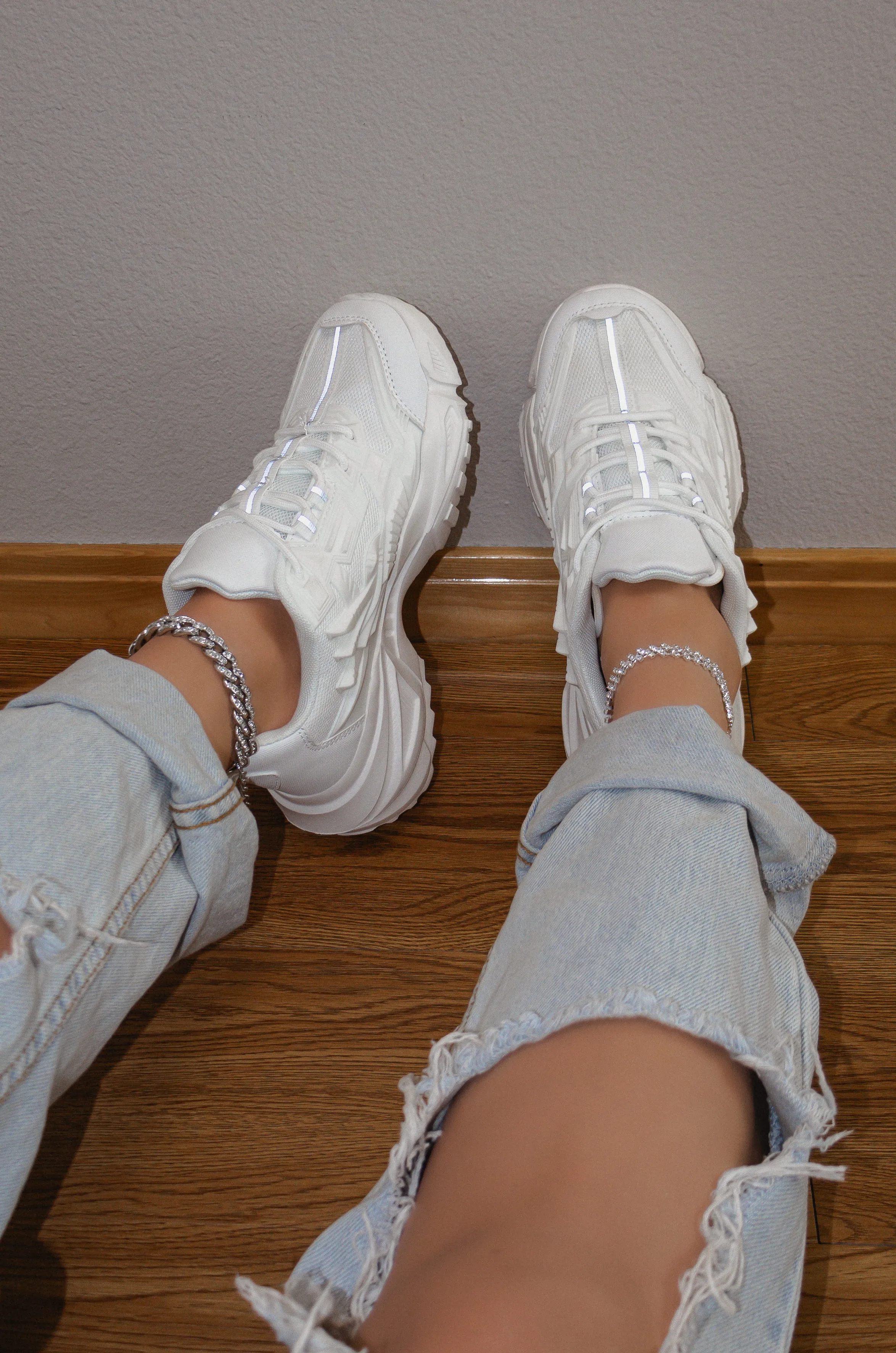 Ayanami - Wide Fit Women's Lace-Up Chunky Sneakers, Comfortable Platform Shoes, Trendy Footwear, Everyday Stylish Sneakers, Urban Style, Breathable