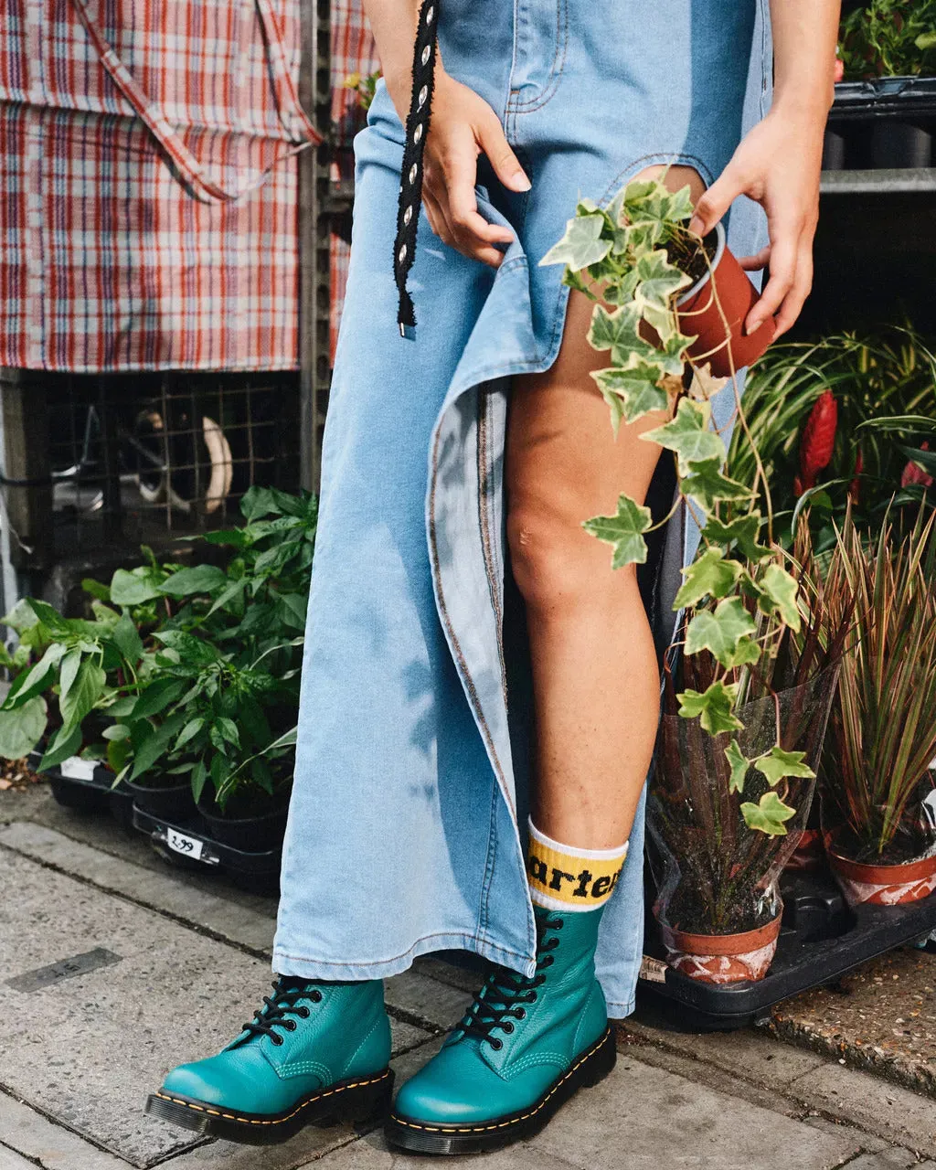 Dr. Martens Womens 1460 Pascal Teal Green Virginia