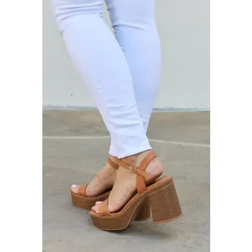 Elevate Your Style with Feel Platform Heel Sandals
