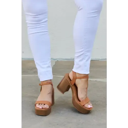 Elevate Your Style with Feel Platform Heel Sandals