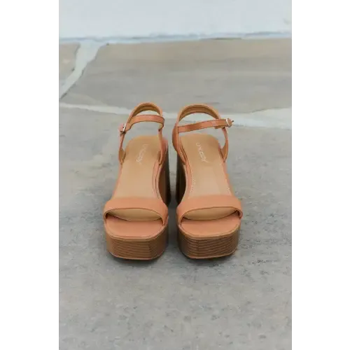 Elevate Your Style with Feel Platform Heel Sandals
