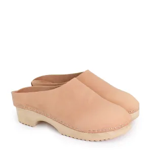 LEO CLOG   Cammello