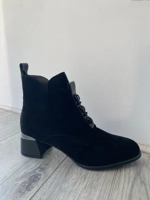 Loretta Vitale Ankle Boot