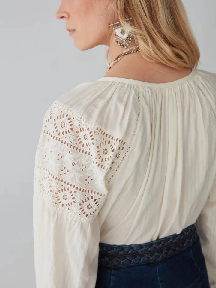 MAISON HOTEL Josephine Blouse in Broderie Merengue