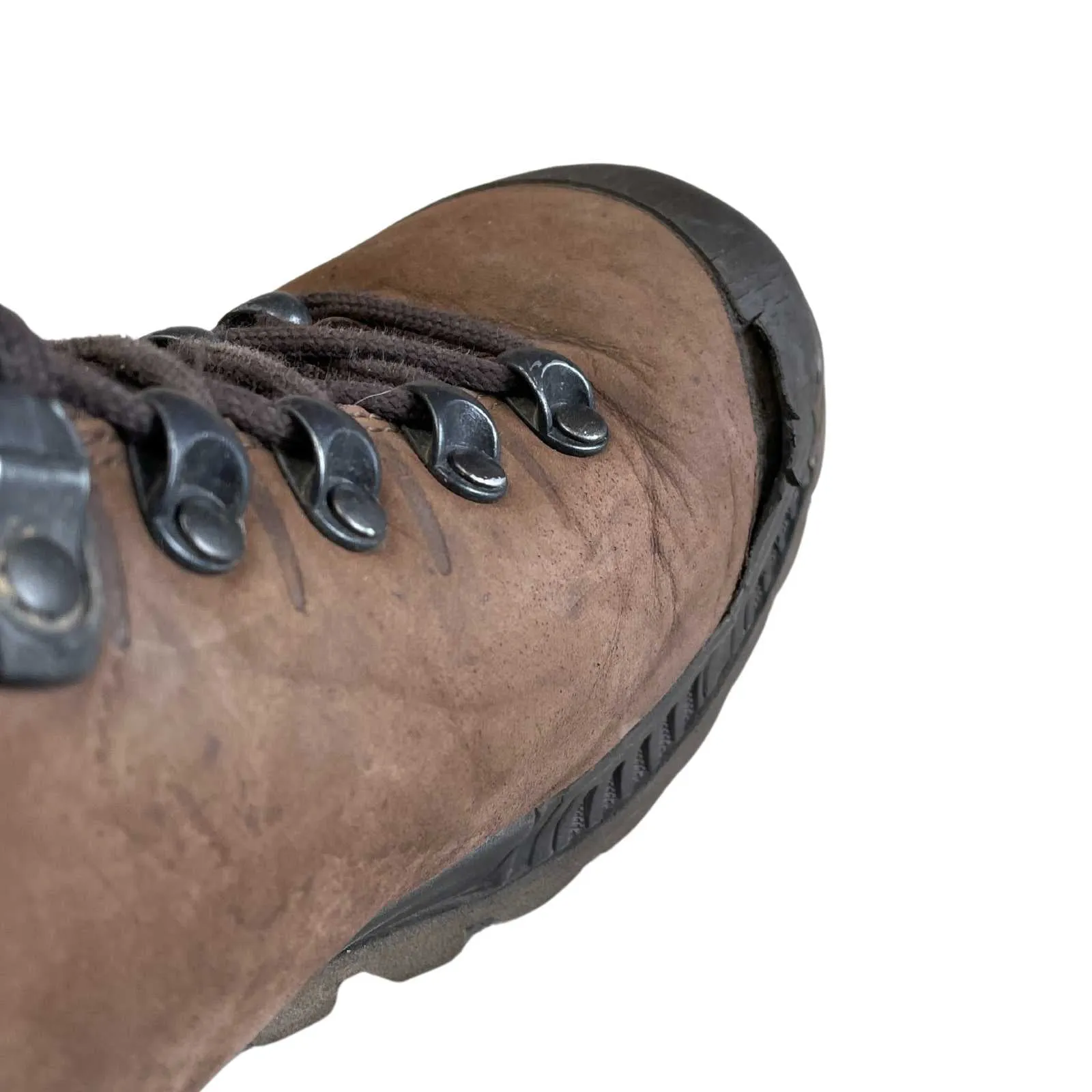 Pallet of 100 DISTRESSED GORE TEX Brown Combat Boots