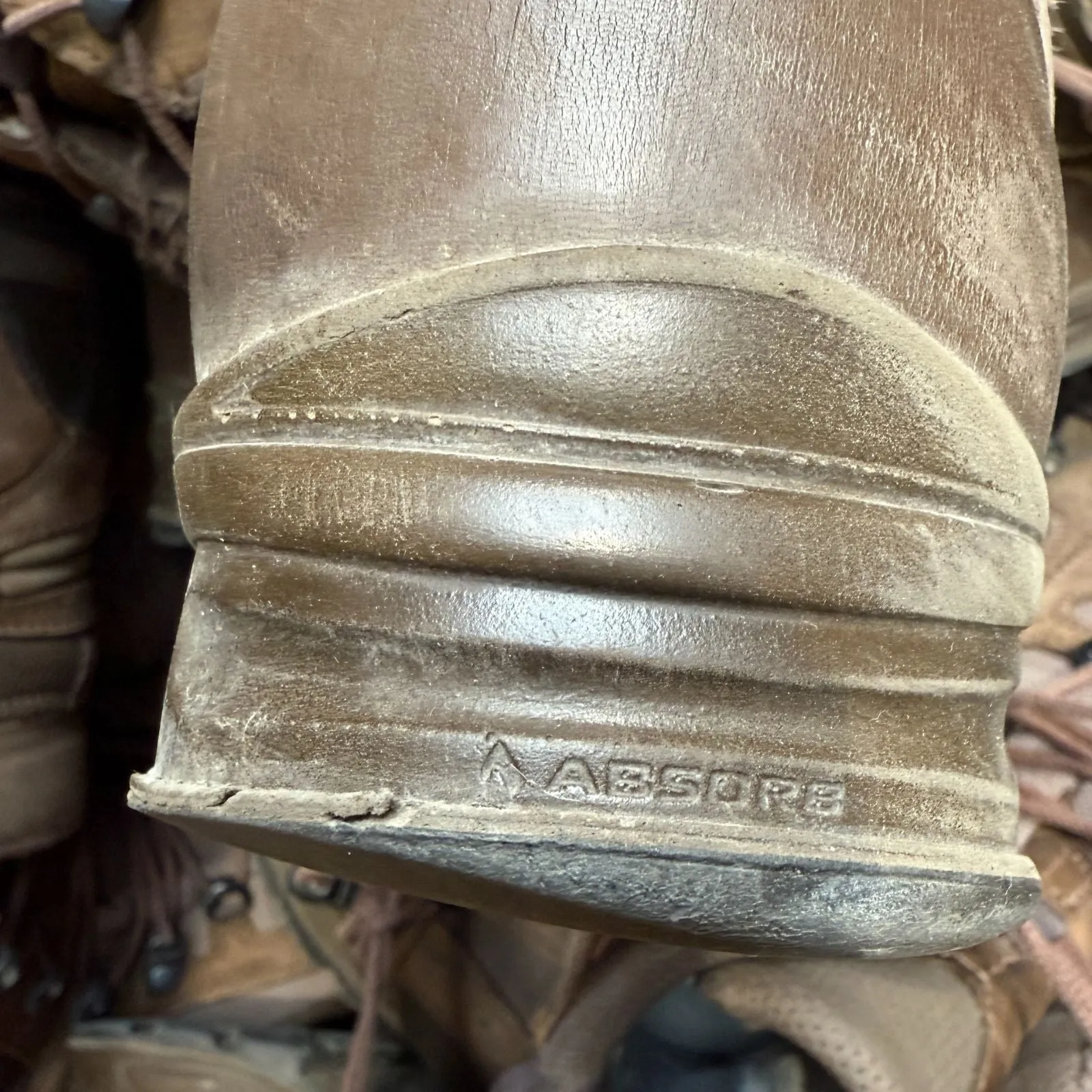 Pallet of 100 DISTRESSED GORE TEX Brown Combat Boots