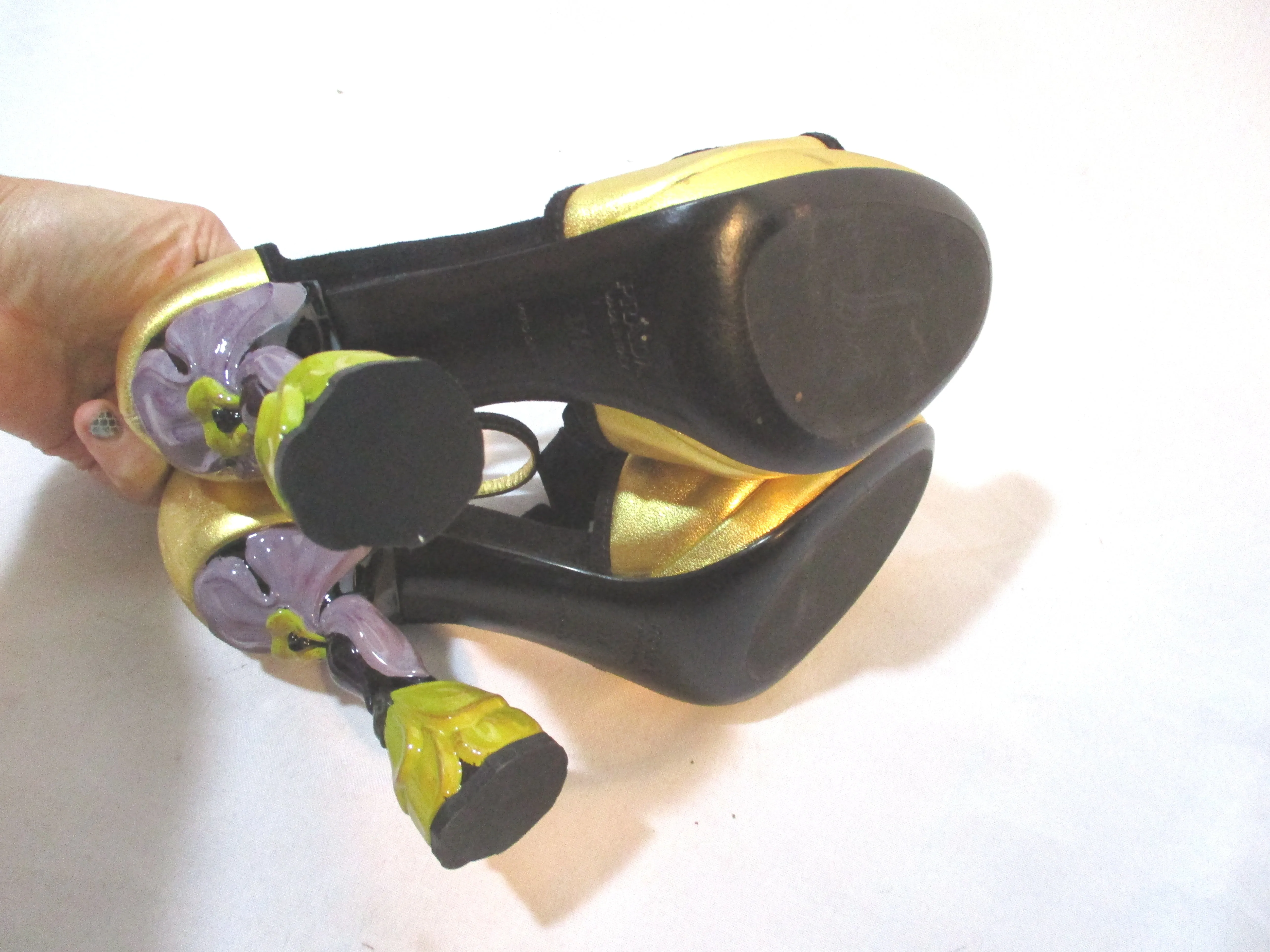 PRADA Carved Floral Pump Shoe 36.5 GOLD BLACK PURPLE YELLOW