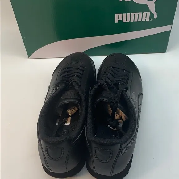 PUMA Unisex-Child Roma Basic Sneaker Size 5.5