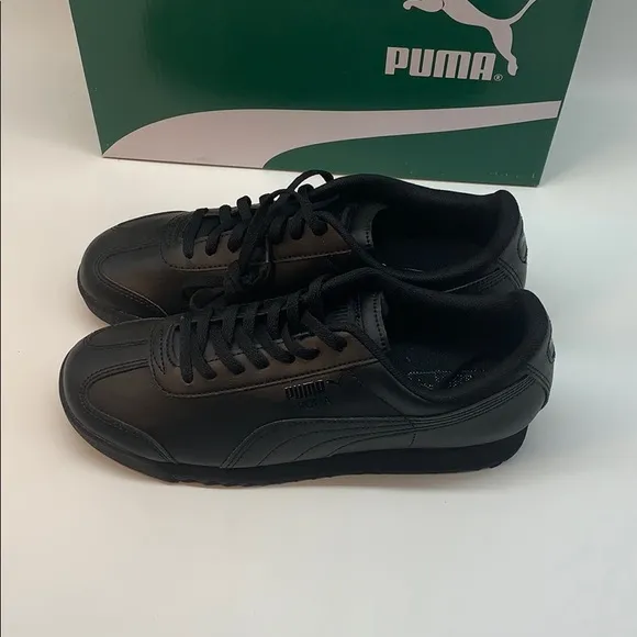 PUMA Unisex-Child Roma Basic Sneaker Size 5.5