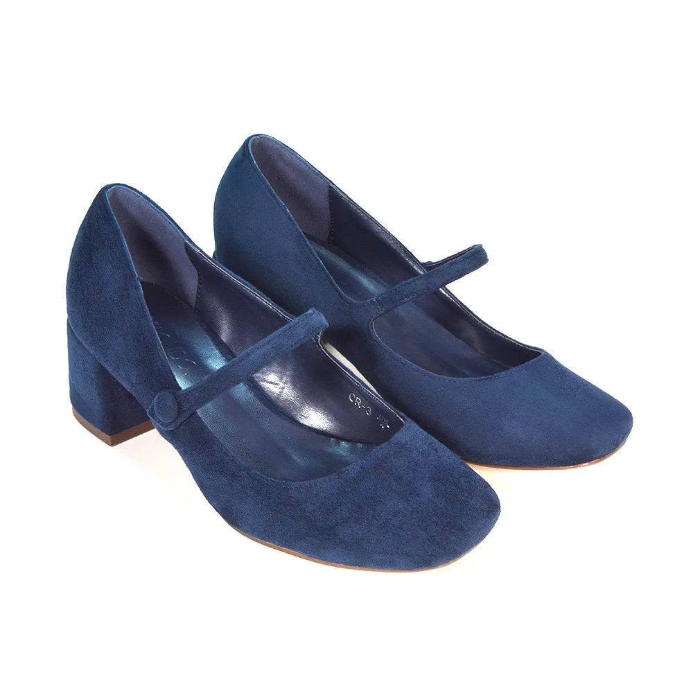 Rhea Mid Block Heel Closed Toe Mary Jane Shoes With Strap in Silver Metallic