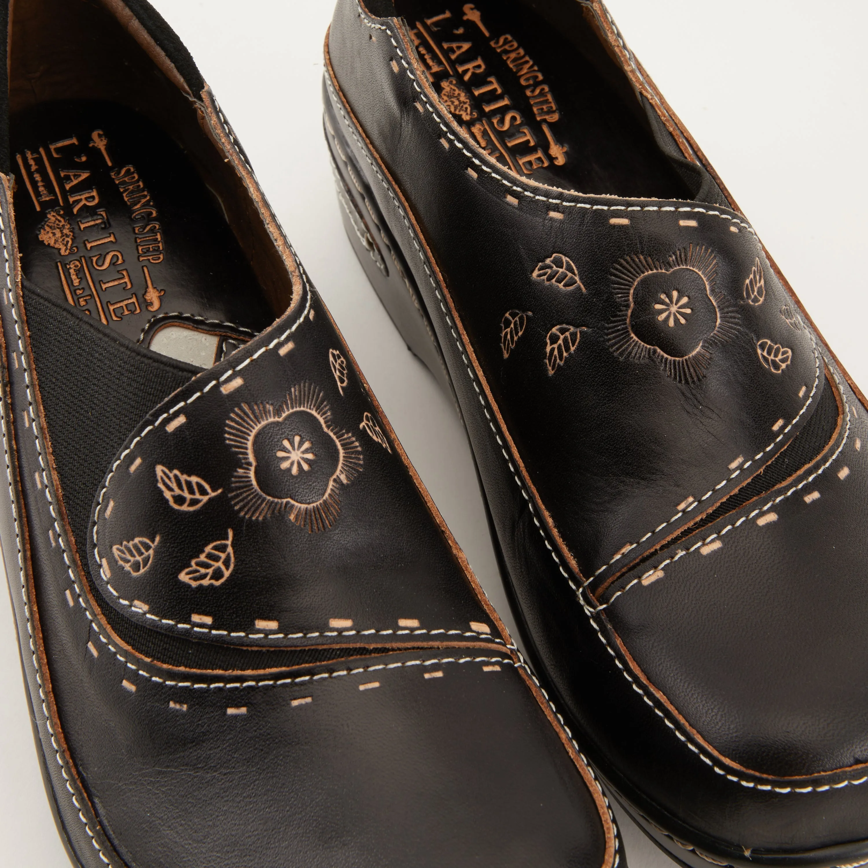 Spring Step Shoes  L'Artiste Burbank Women's Hand Painted Leather Clogs