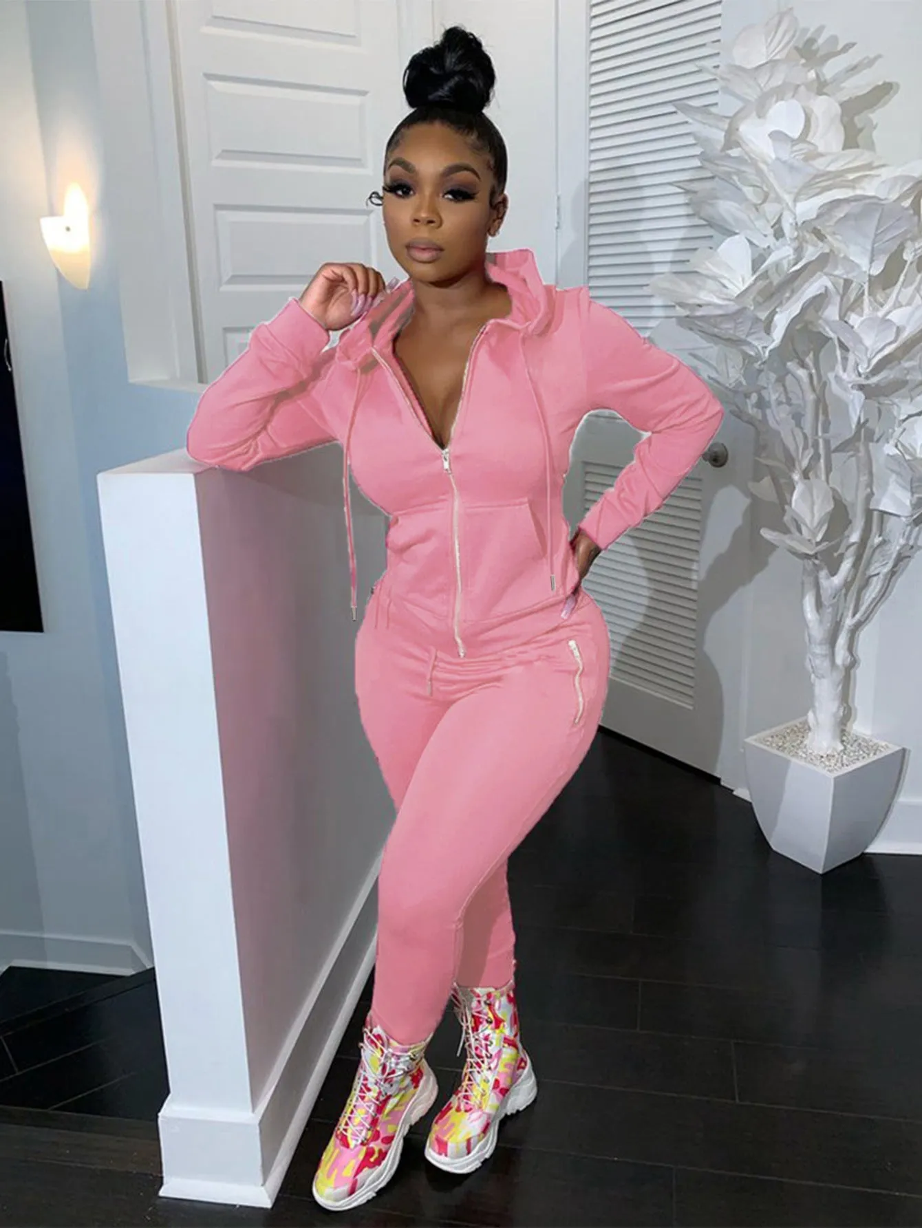 Stylish Hooded Zipper Tracksuit Set with Pocket Detail for Casual Chic