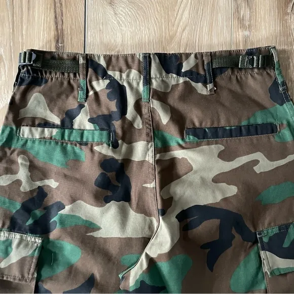Urban Outfitters Urban Renewal Remade Camo Cut-Off Short