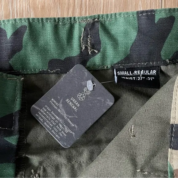 Urban Outfitters Urban Renewal Remade Camo Cut-Off Short