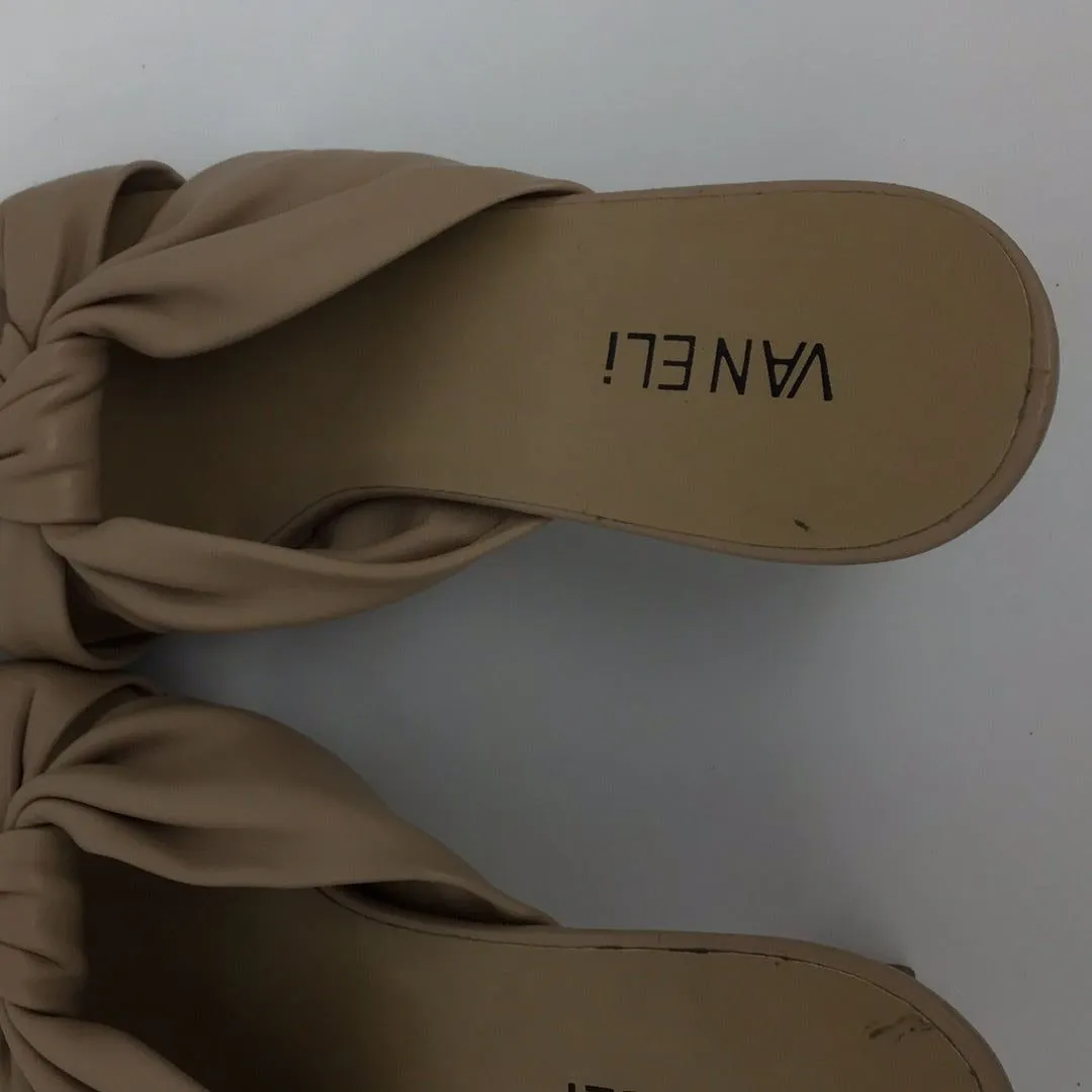 Vaneli Heels